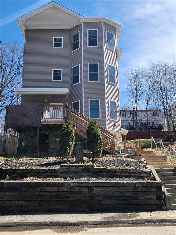 119 Rodney, Worcester