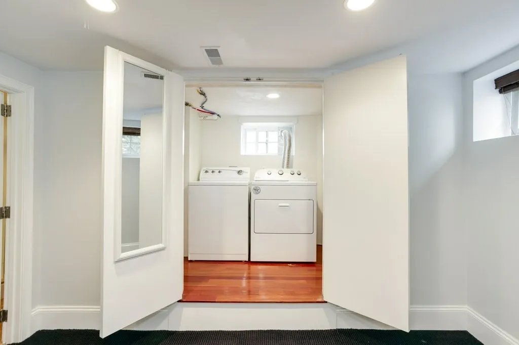 77 Adams St, Tufts University