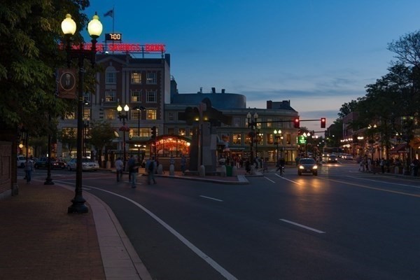 1001 Memorial Dr, Riverside