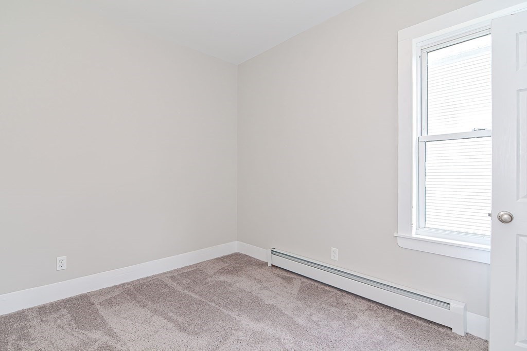 979 Dwight St, Holyoke