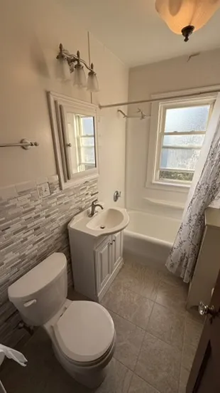 6 Narragansett St, Dorchester