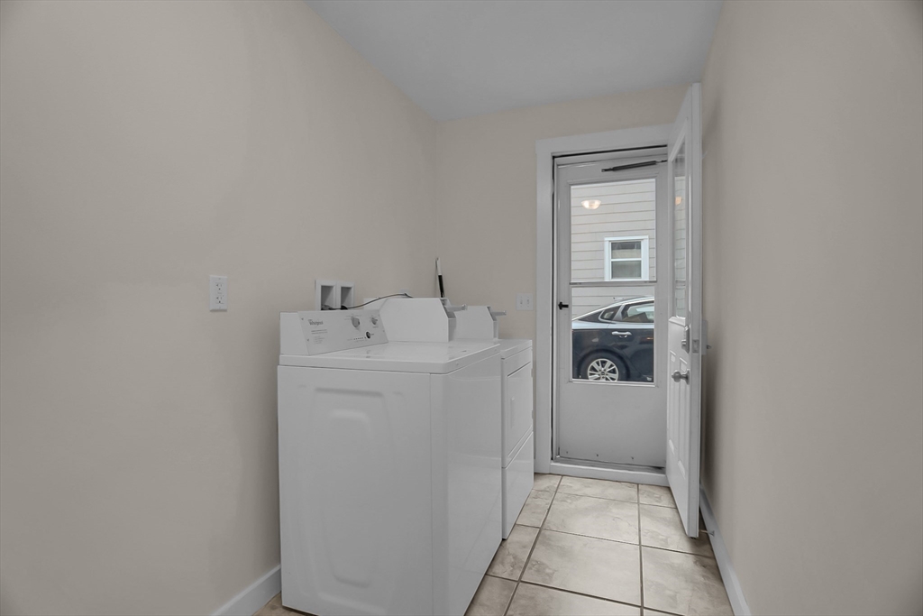 66 Pacific St, Fitchburg