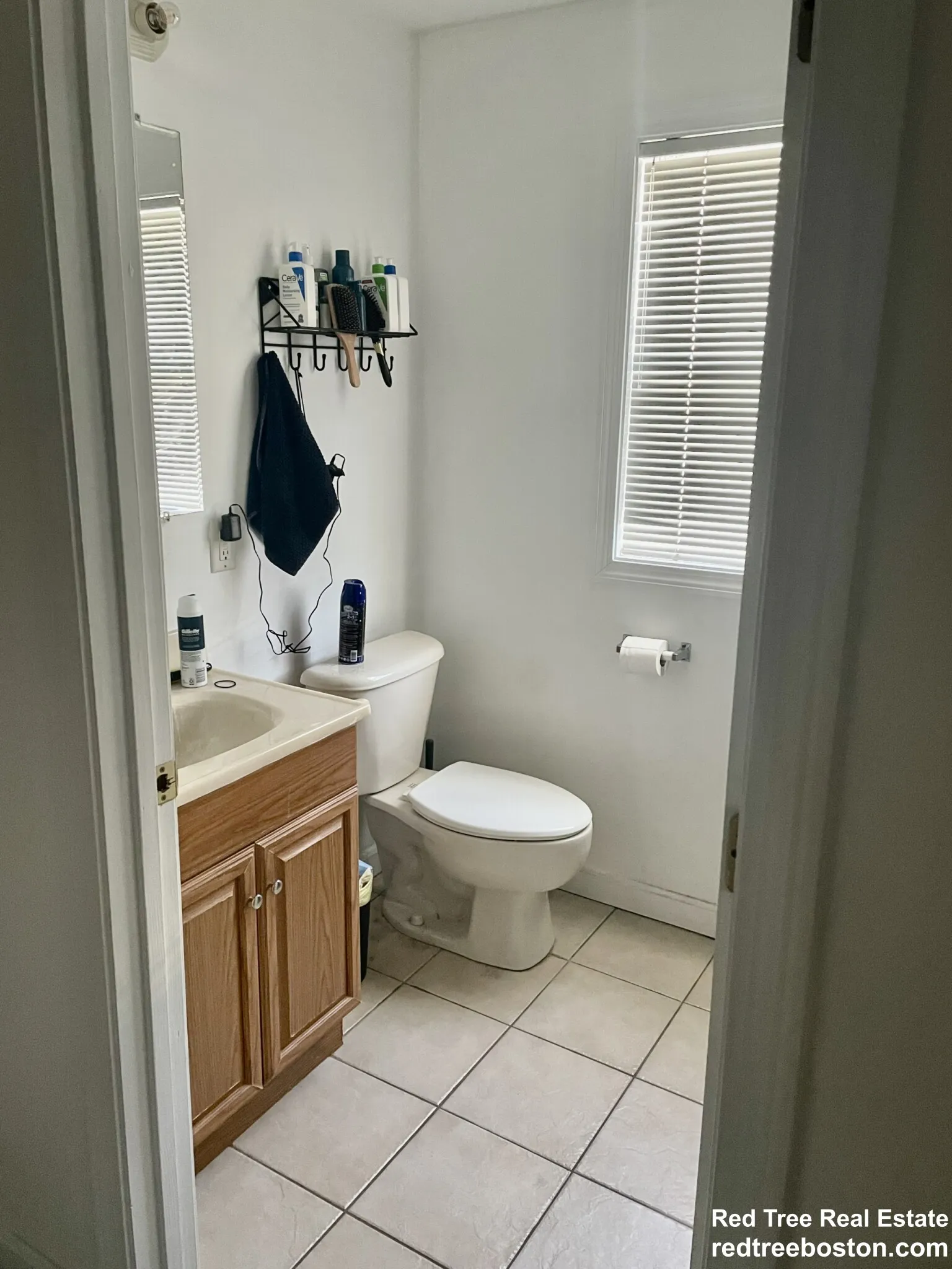 24 Lawn St, Mission Hill