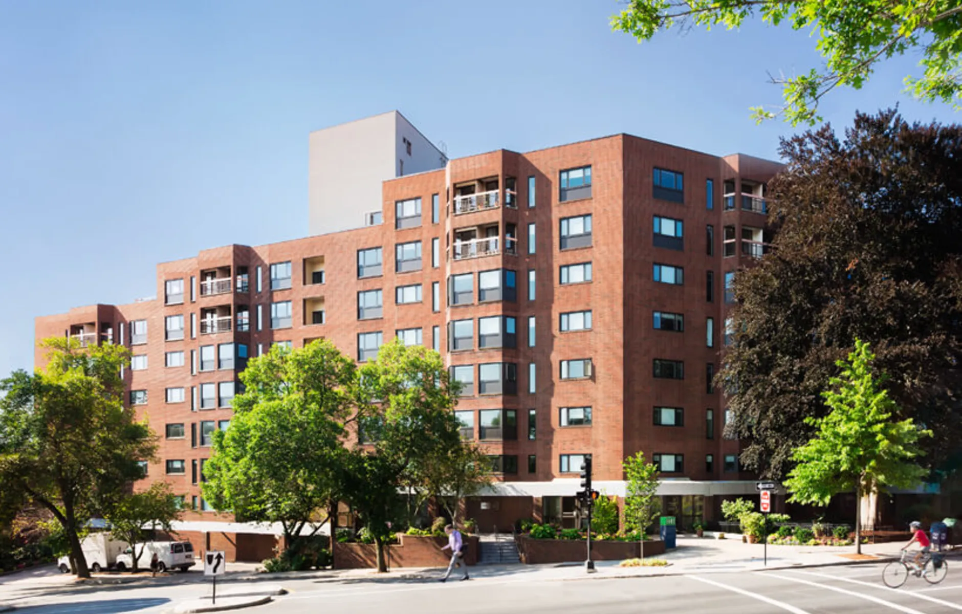 1443 Beacon St, Coolidge Corner