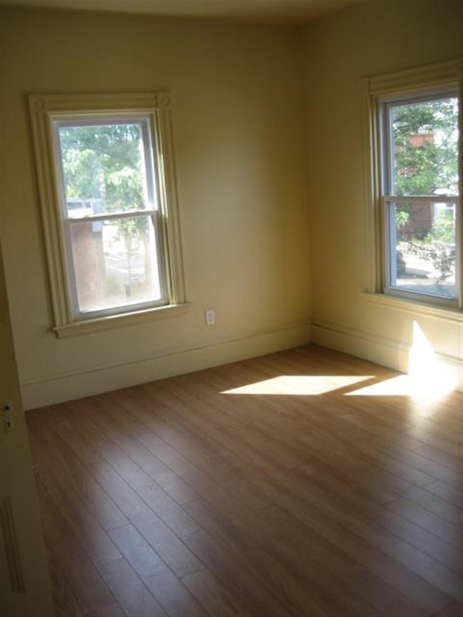 3 bed, 1.5 bath apartment for rent at 374 Highland Ave Unit 2, Davis Square — photo 6 of 11