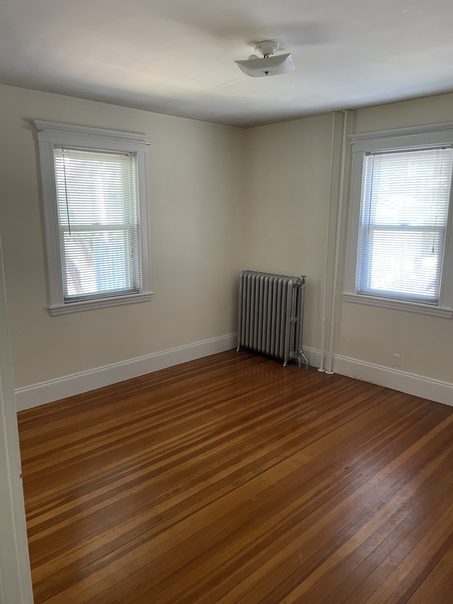 229 River St, West Newton