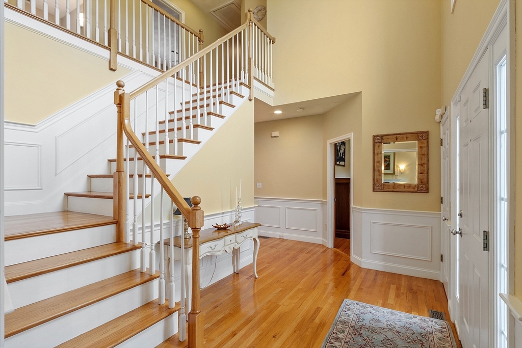 22 Periwinkle Way, North Andover