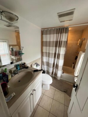 1.5 bed, 1 bath apartment for rent at 128 Derby St Unit 1, West Newton — photo 10 of 11