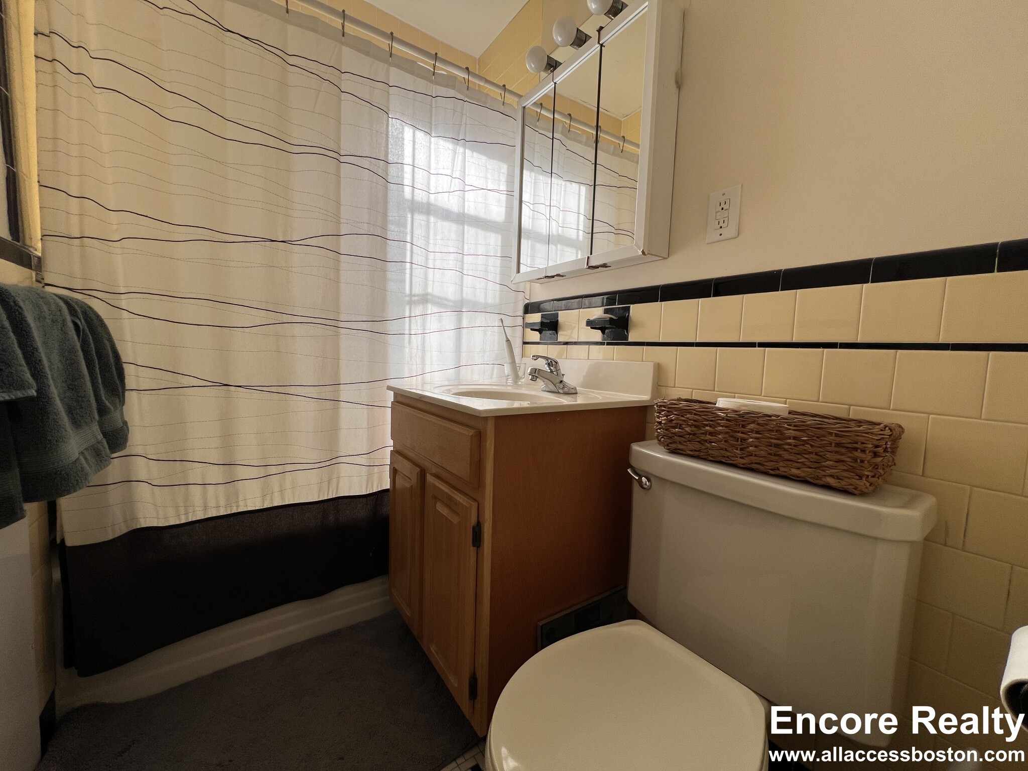 93 Longwood Ave, Coolidge Corner