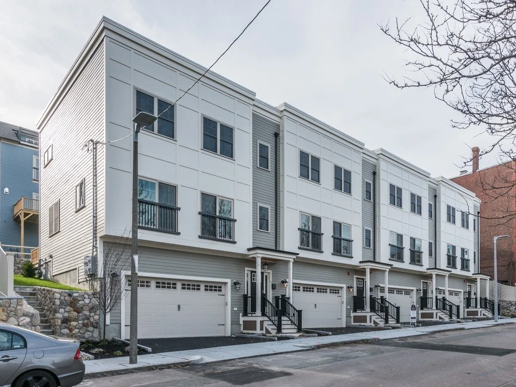 37 Lambert St, Roxbury
