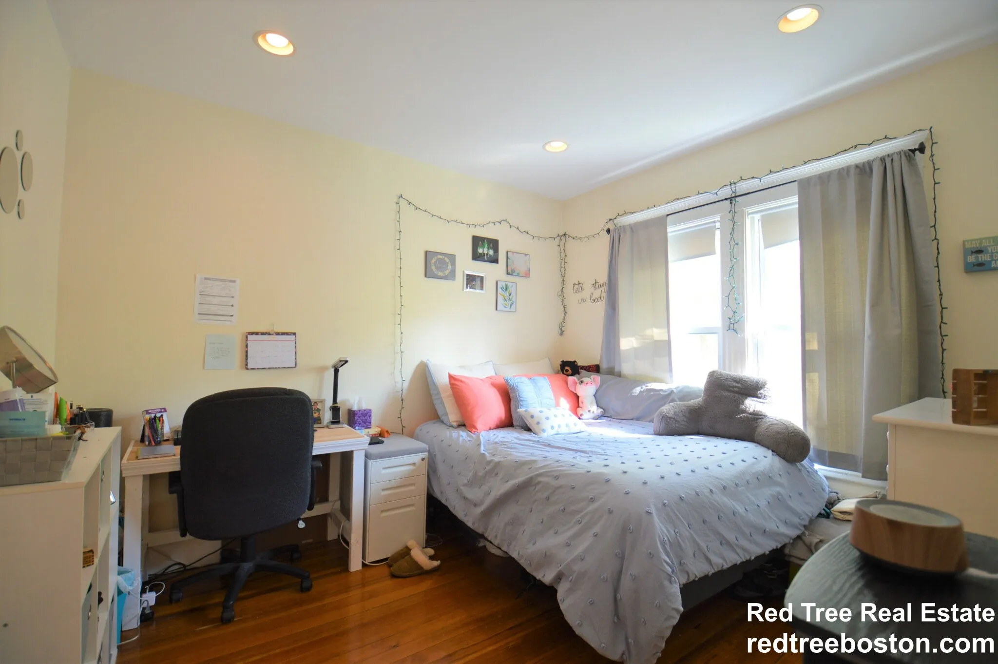 14 Breck Ave, Oak Square