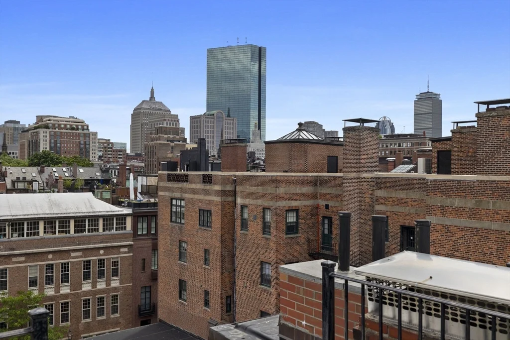 49 Brimmer St, Beacon Hill