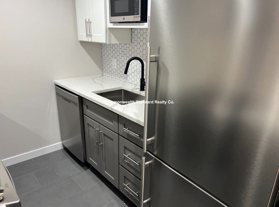 1661-1663 Washington St, South End