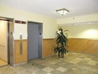 100 Cove Way, Quincy