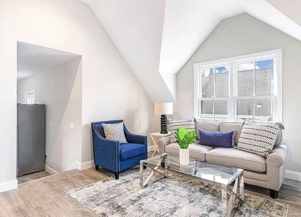 22 Pacific St, Rockland