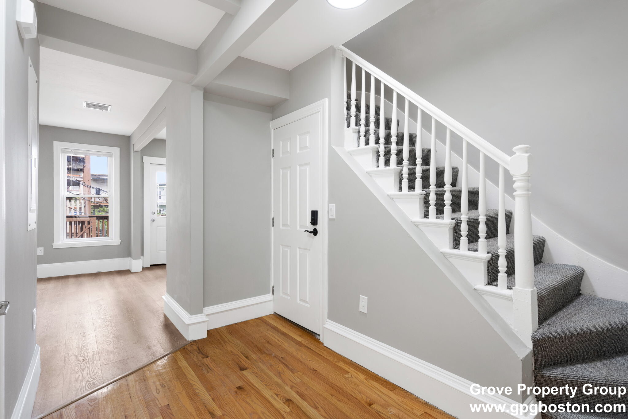 2 Viking St, South Boston