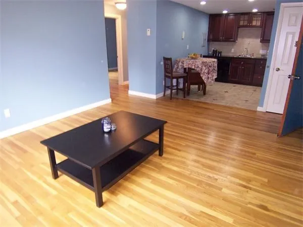 365 Faneuil St, Brighton