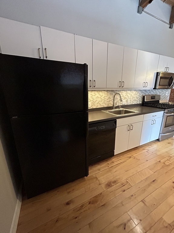 21 Wormwood St, Seaport District