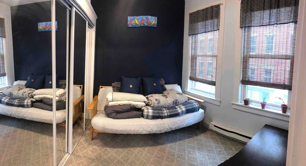 32 Grove St, Beacon Hill