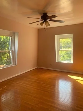 15 Gordon St, Jamaica Plain