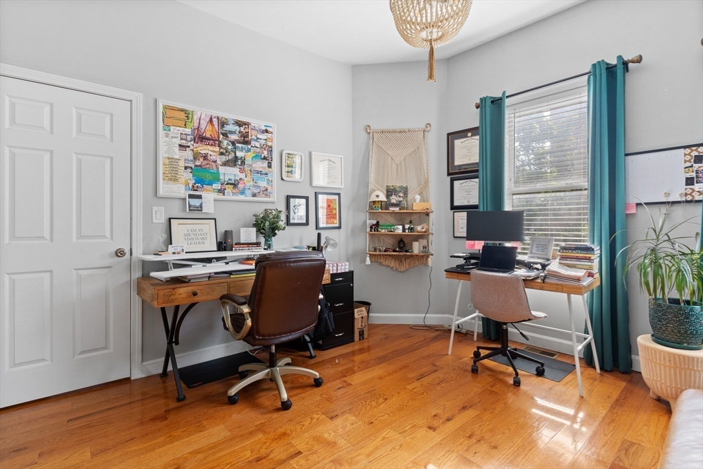 655 Cross St, Malden