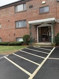 71 E Nicholas Rd, Framingham