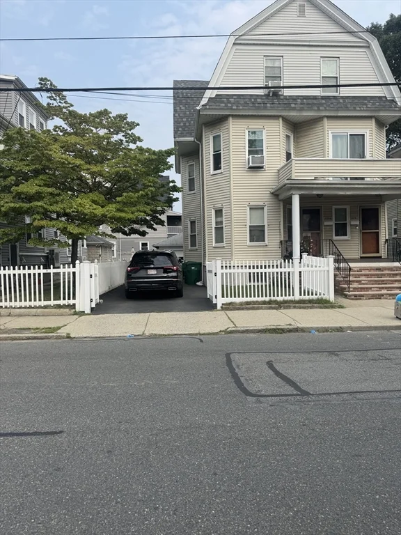 229 Spring St, Medford