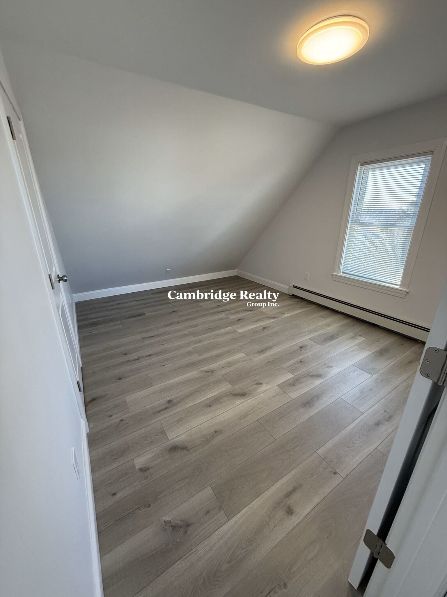 380 Main St, Everett