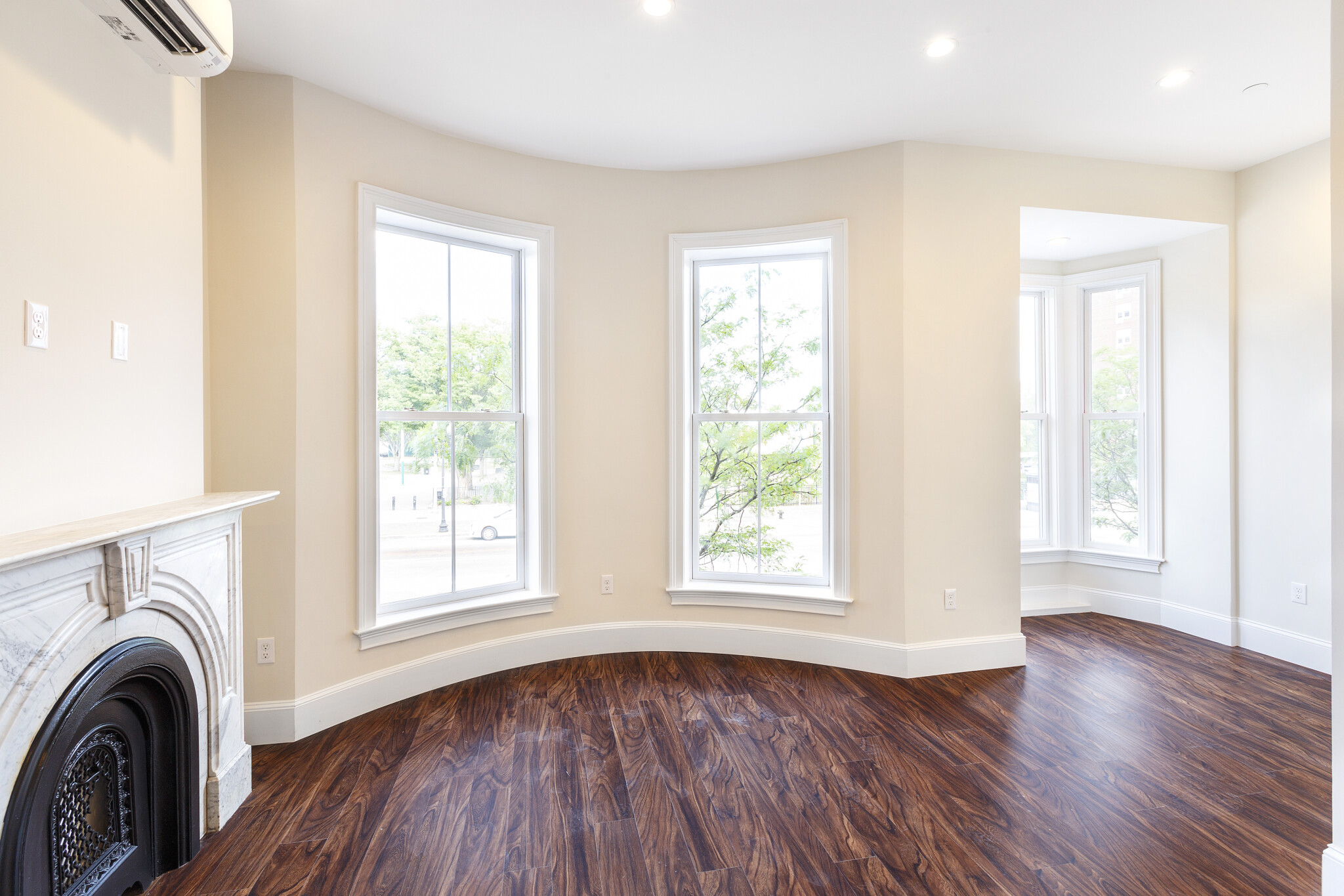 1902 Washington St, Roxbury