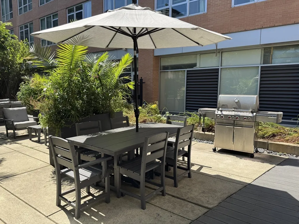 700 Harrison Ave, South End