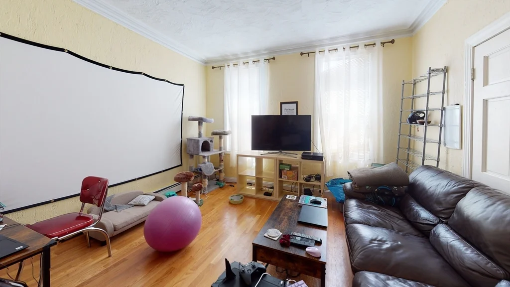 24 Maverick St, East Boston