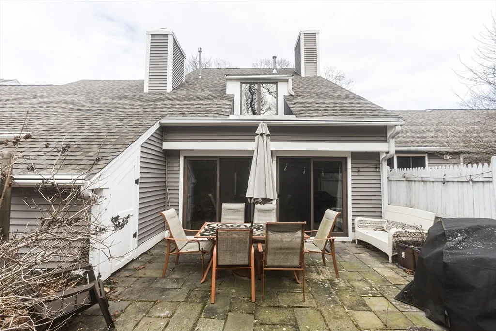 12 Woodrise, Falmouth (village)