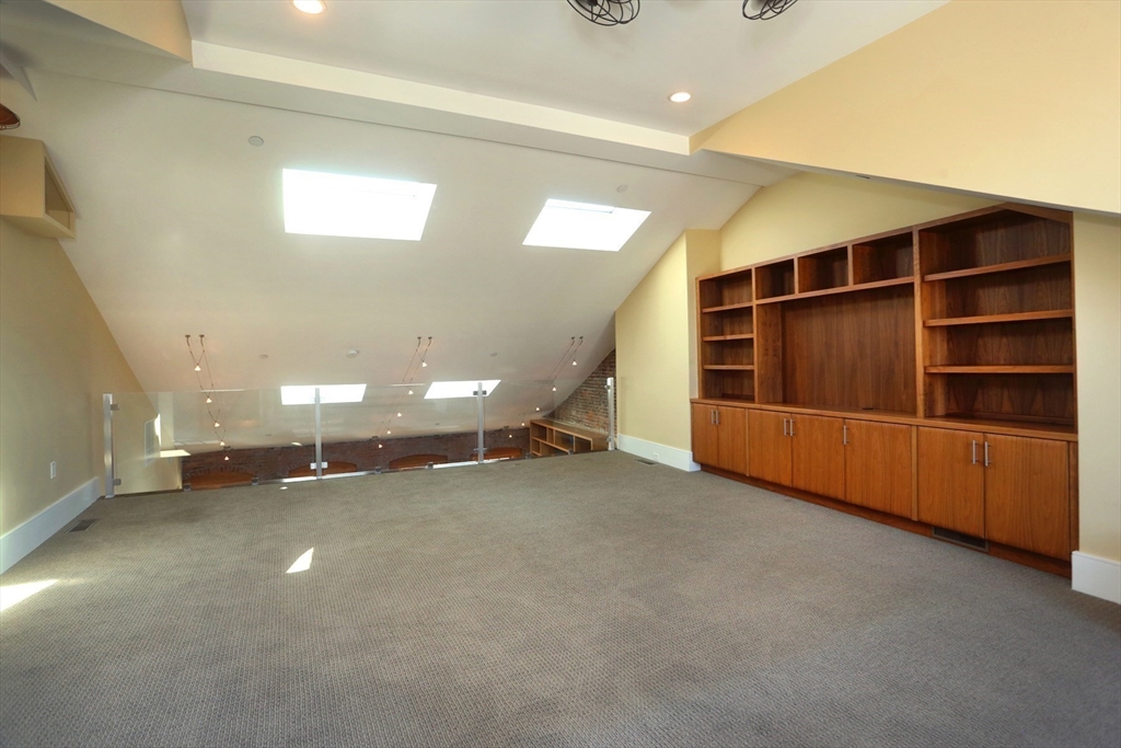 54 State, Newburyport