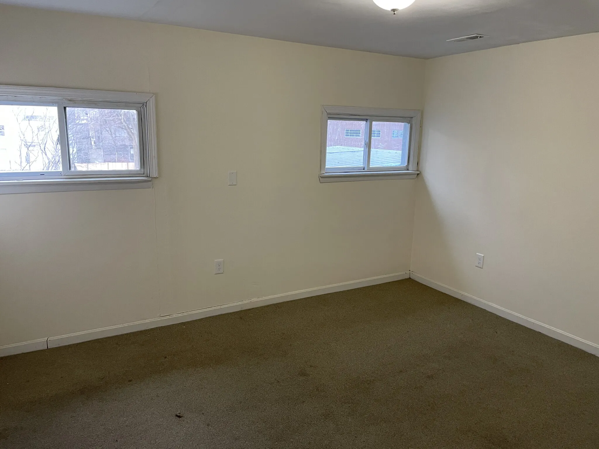 227 Roxbury St, Roxbury