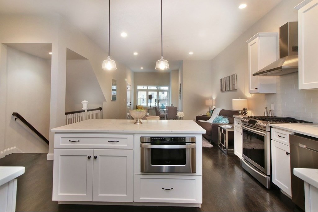 321 Dorchester St, South Boston