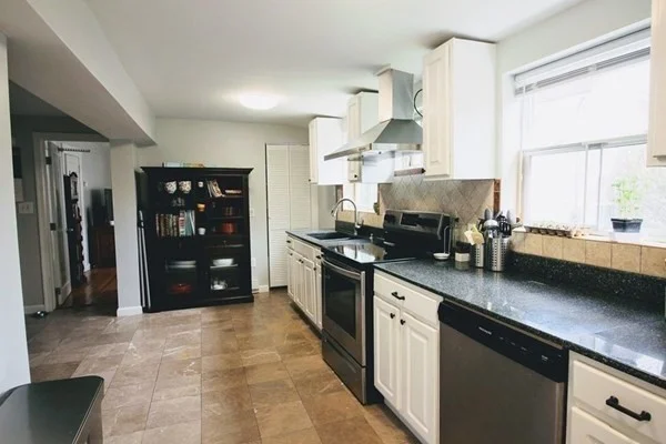 111 Lakewood St, Worcester