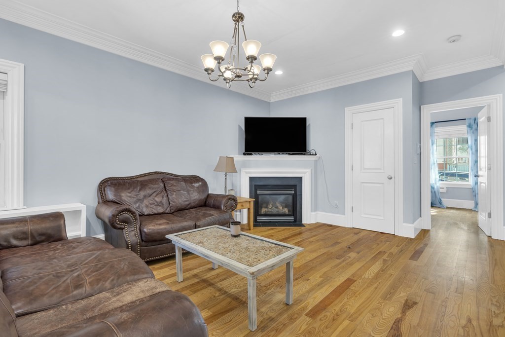 55 Gates St, South Boston