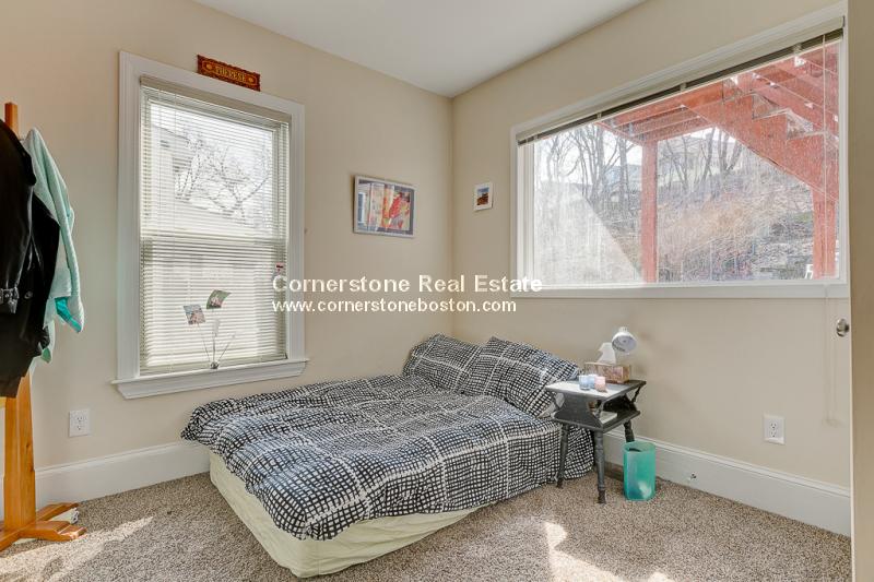 28-30 Hillside St, Mission Hill