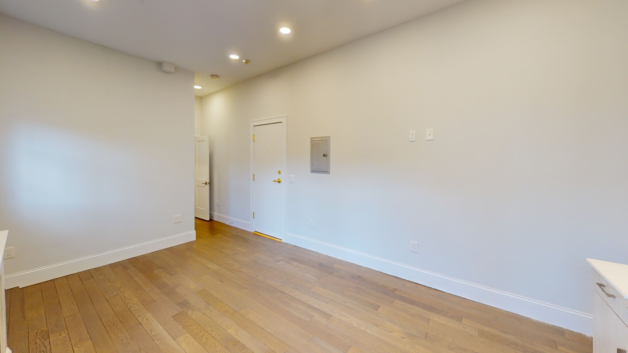 124 Peterborough St, Fenway