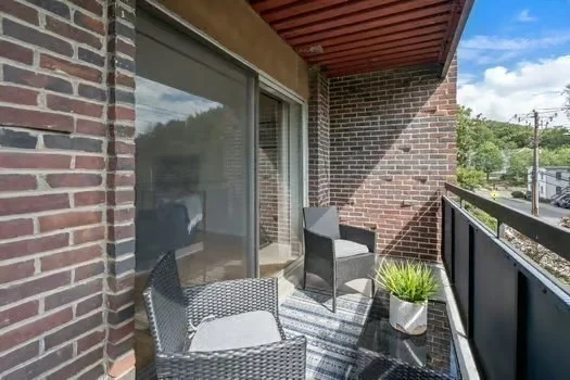 32 Whites Ave, Watertown