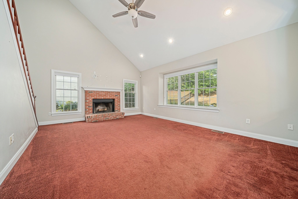 24 Endean Dr, Walpole