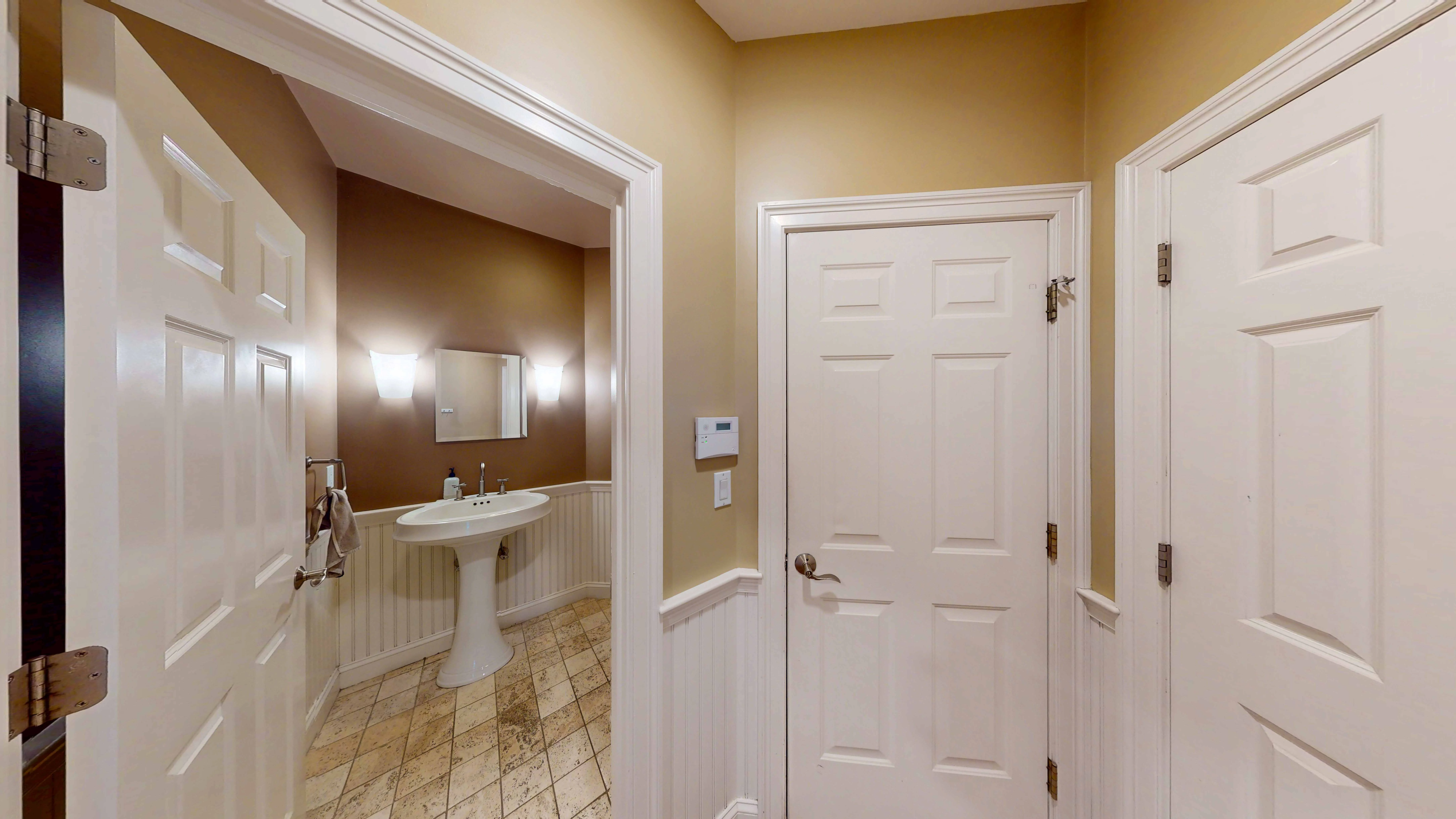 27 Mellon Rd, Wellesley