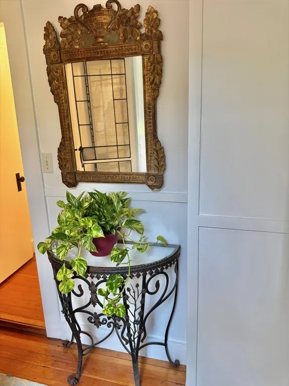 12 Humboldt St, Neighborhood Nine