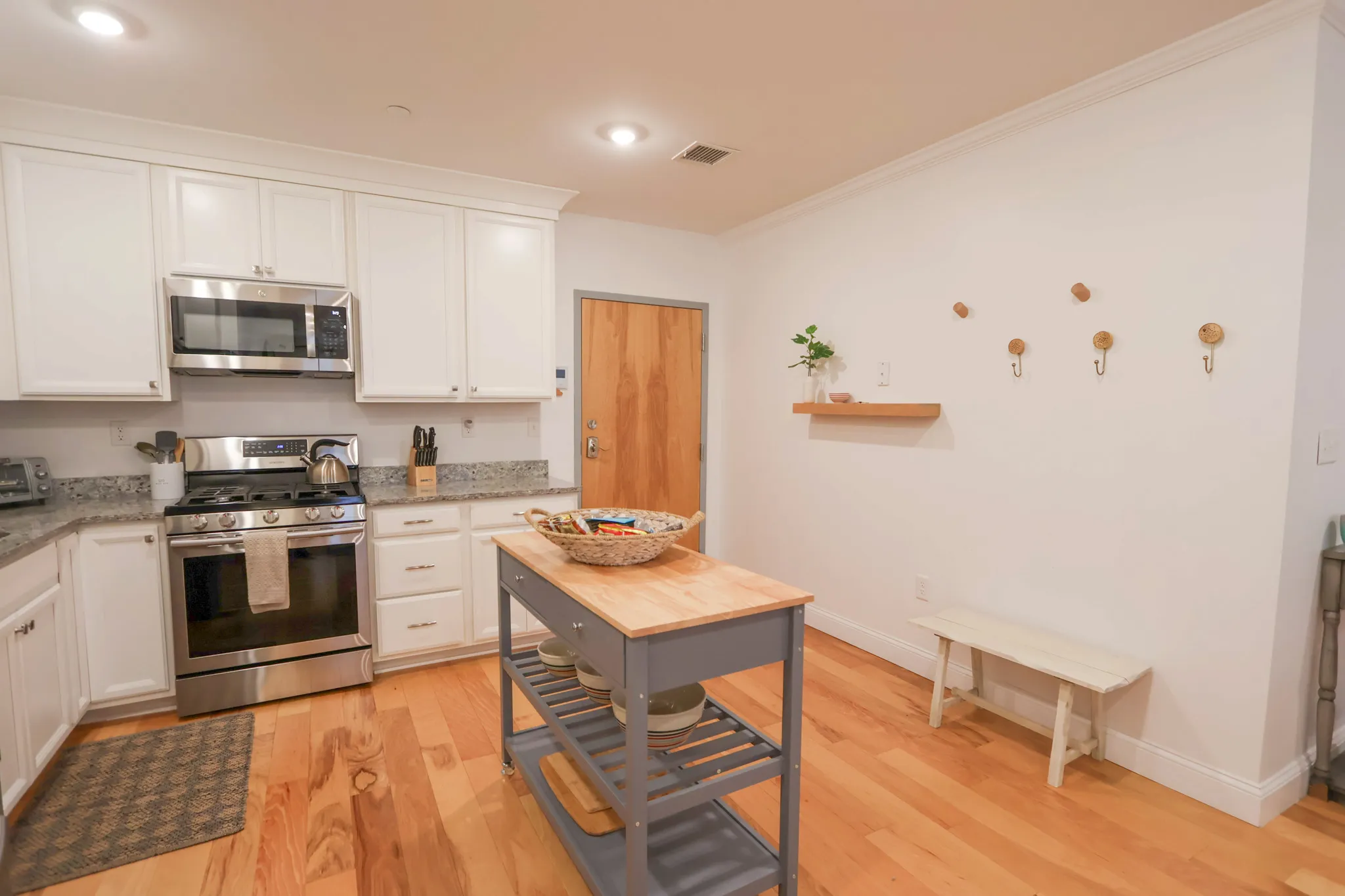 1008 Tremont St, Roxbury