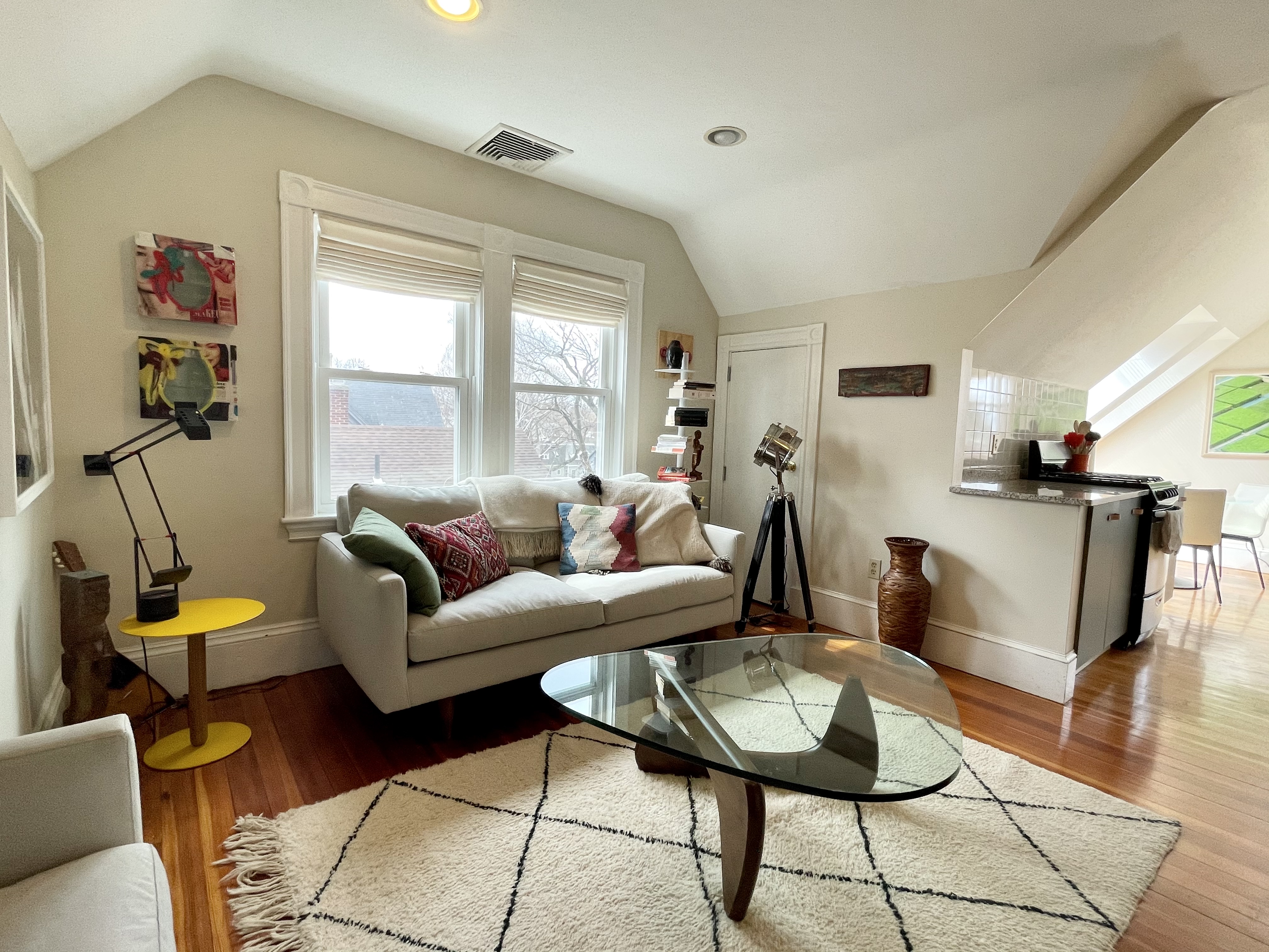 2 bed, 1 bath apartment for rent at 33 Royal Ave Unit 3, West Cambridge — photo 6 of 15