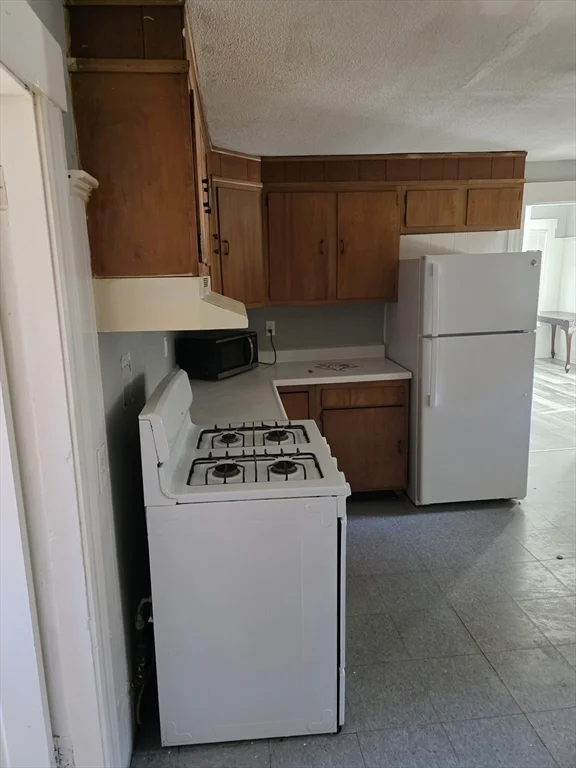 173 Myrtle Ave, Fitchburg