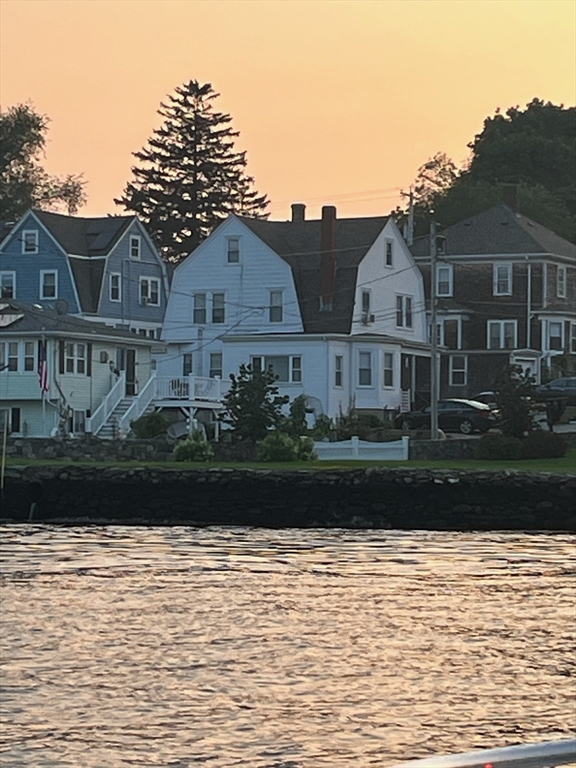 109 Warren St, Somerset