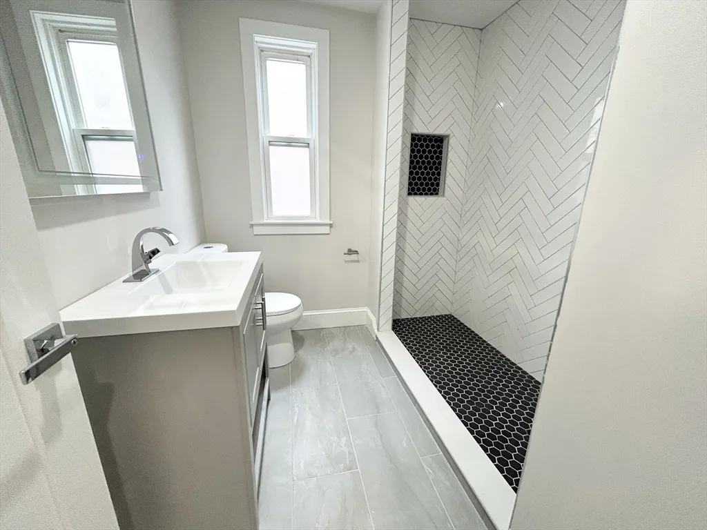 102 Buttonwood, Boston