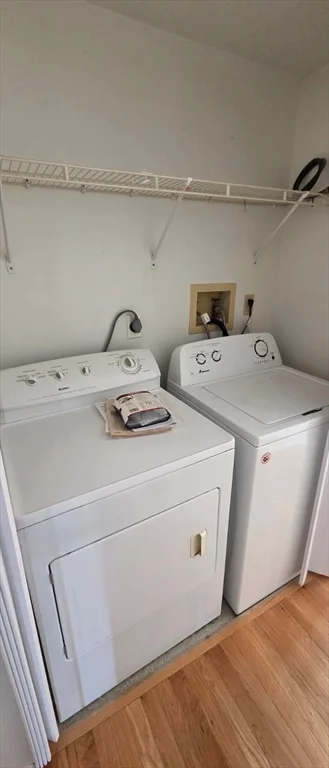 200 Ledgewood Dr, Stoneham