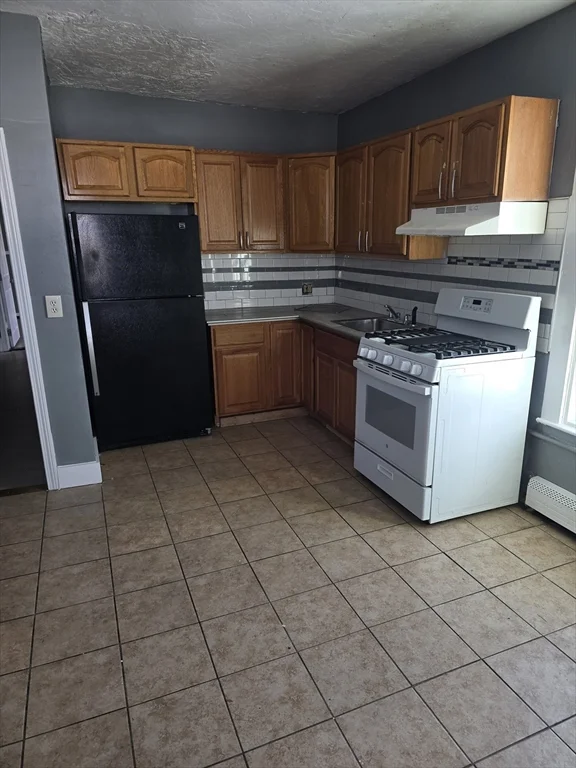 555 Main St, Brockton